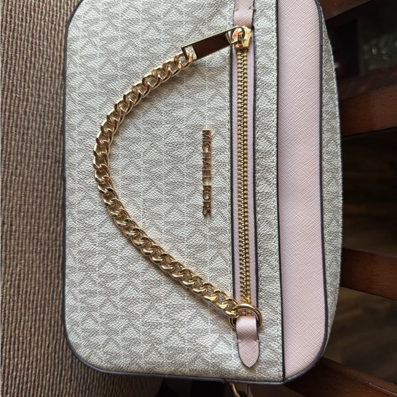 Michael Kors Handbags - Michael Kors Cream and Pink Crossbody Bag with Gold Chain